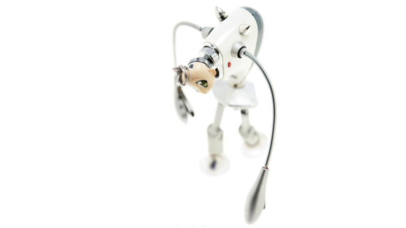 Illustration for article titled This Awesome Robot Art Was Built With Broken Toys and Old Electronics